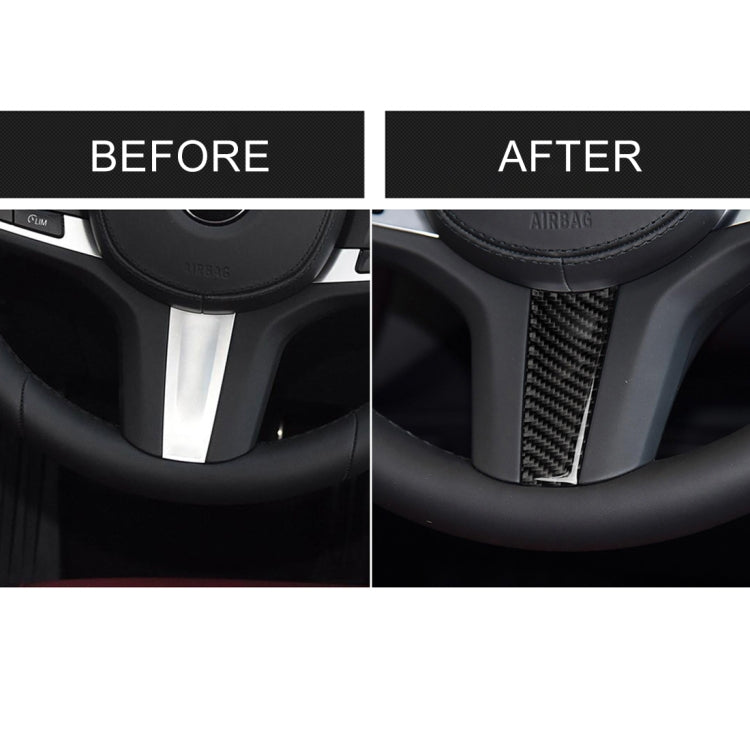 Steering wheel trim with carbon fiber style vertical sticker, before/after view