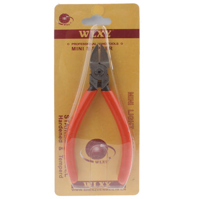 WL-4 plastic nippers in retail blister package, red mini cutting tool