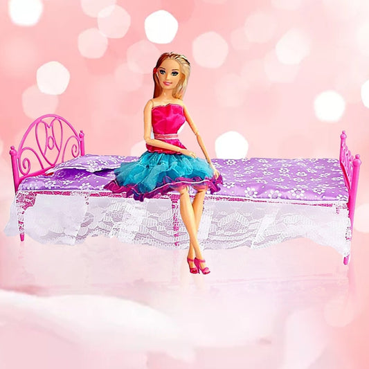 Mini Beautiful Plastic Bed Bedroom Furniture for Dolls Dollhouse Random Color Delivery, Plastic Bed