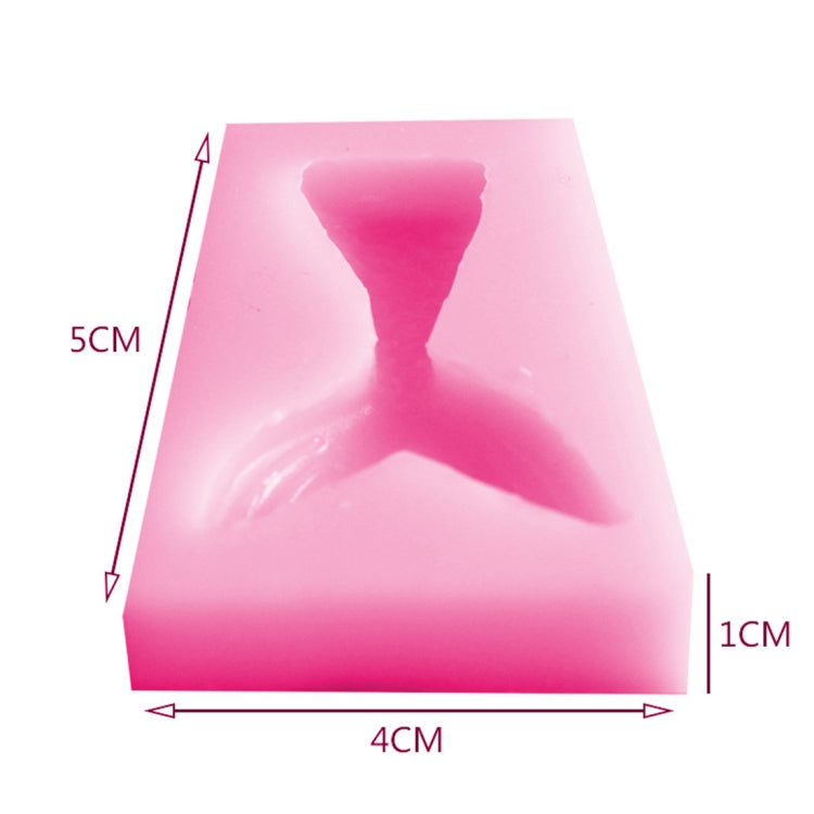 Pink mermaid fishtail silicone mold with 4 x 5 x 1 cm size markings