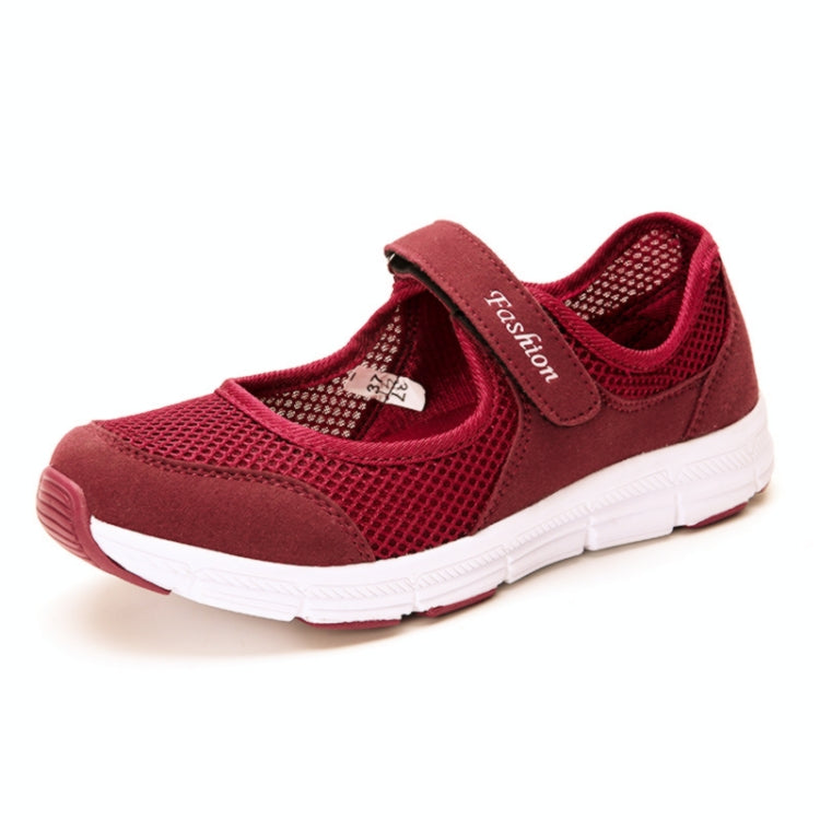 Women's mesh sneakers with elastic collar, red low-top, white sole