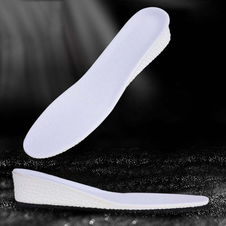 Set of white shoe insoles with breathable, sweat-absorbing cushioning