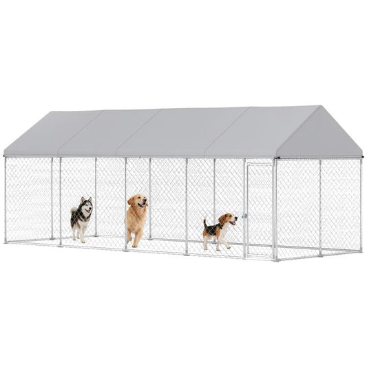 Outdoor dog kennel with grey chain-link fencing and waterproof roof