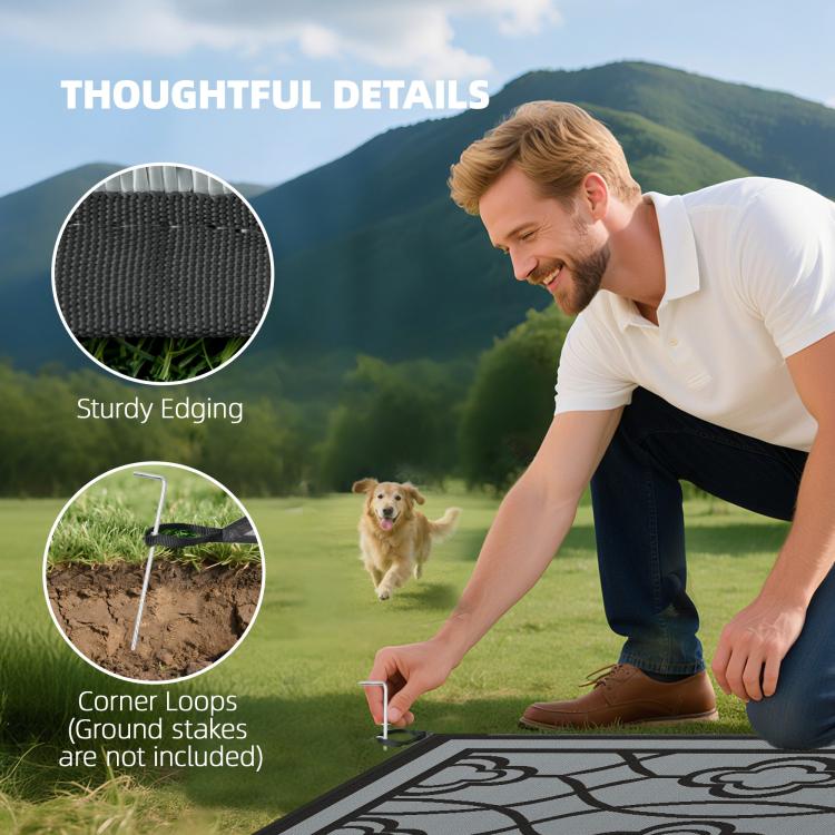 Outdoor rug with sturdy edging and corner loops, black border with quatrefoil pattern