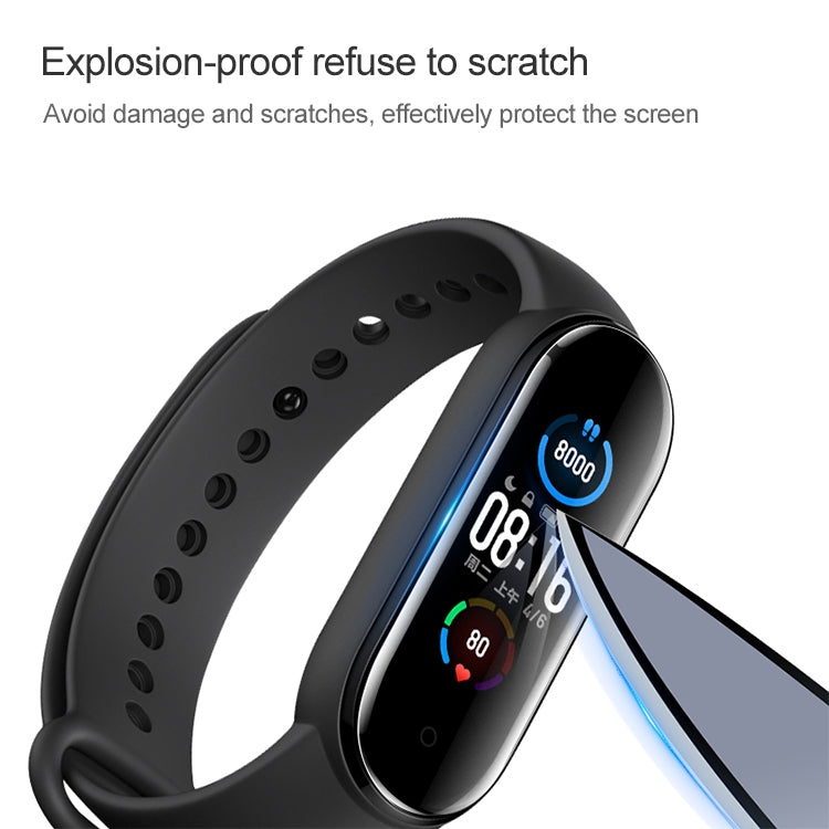 PET screen protector film on fitness tracker display, scratch-resistant curved screen cover