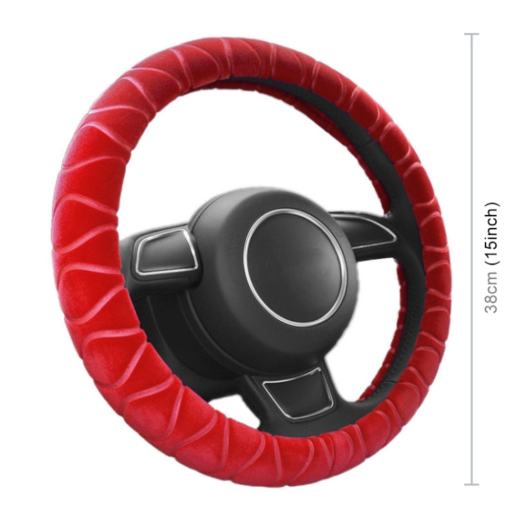 Red plush steering wheel cover, 38 cm diameter, anti-slip grip.
