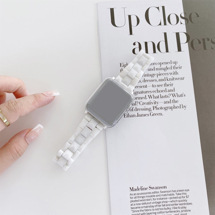 Rhombic grid ceramic watchband, white rhombus pattern, laid with square smartwatch