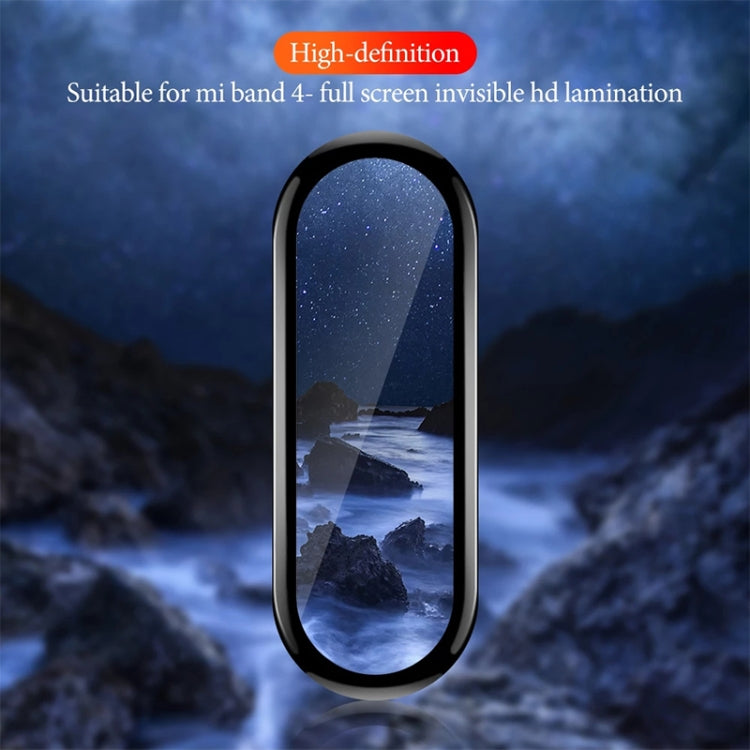 Transparent curved smartwatch screen protector film with rounded edges