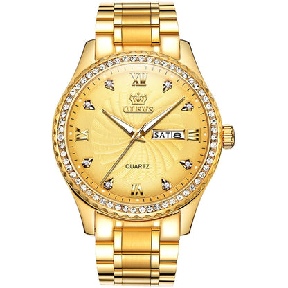 Gold-tone men’s quartz wristwatch with diamond-like bezel and link metal bracelet