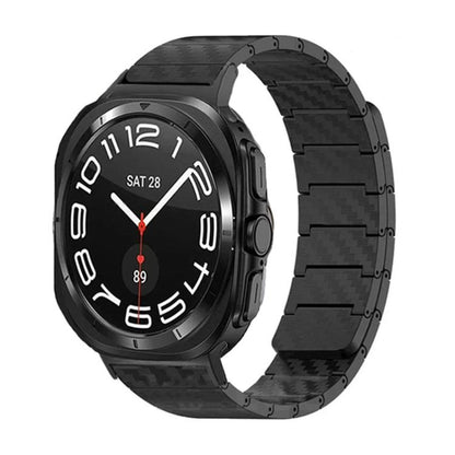Black carbon-fiber magnetic watch band fitted to a smartwatch