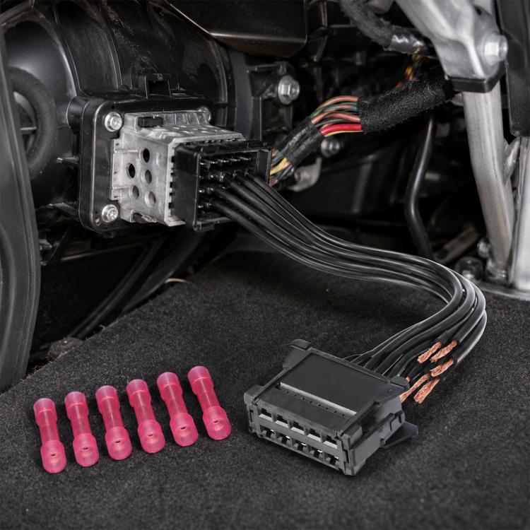 Heater blower motor resistor wiring harness connector with multi-wire plug and pin leads