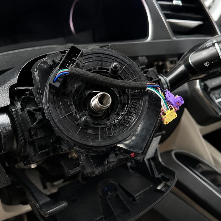 Car Steering Wheel Airbag Clock Spring Spiral Cable with Heating Function 93490-D3220, For Hyundai Tucson 2016-2018