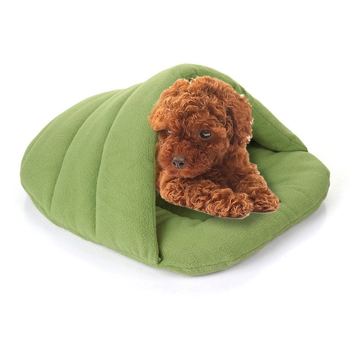 Slipper-shaped fleece pet house bed, size L, green, with dog resting inside