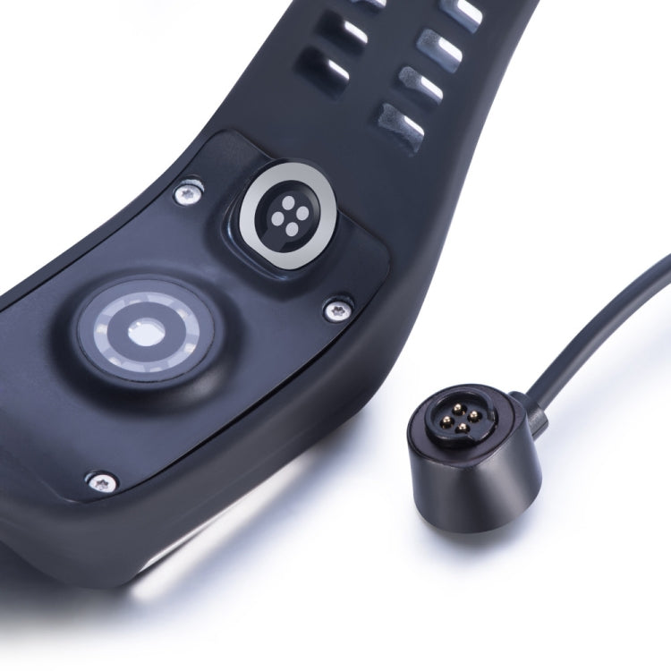 Black cable end with 4-pin charging connector for POLAR M600