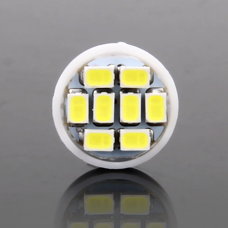 T10 8-LED car signal light bulb, top view of 8 yellow LED chips in round lens
