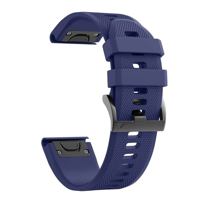 22mm silicone watch strap in dark blue with textured band and clasp pieces