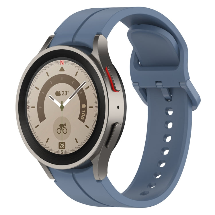 Grooved silicone watch band with buckle and perforations, blue