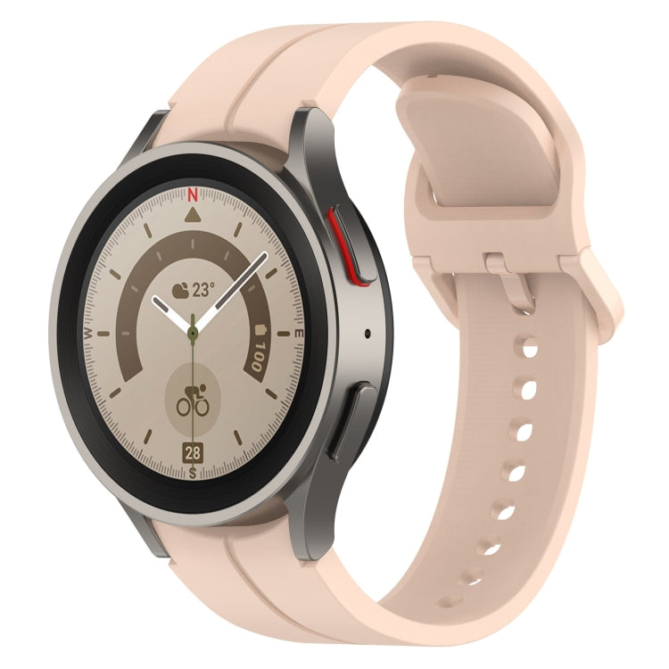 Grooved silicone watch band with buckle, light pink
