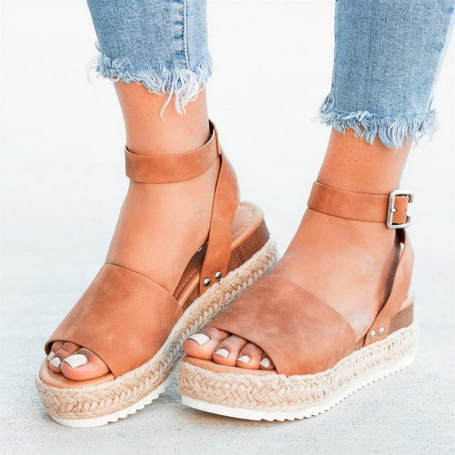 Women’s one-button buckle platform espadrille sandals, tan leather-look straps with buckle