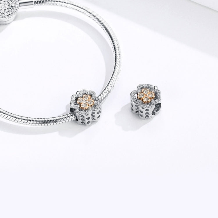 S925 silver beaded bracelet with four-leaf clover zircon charm and loose matching bead