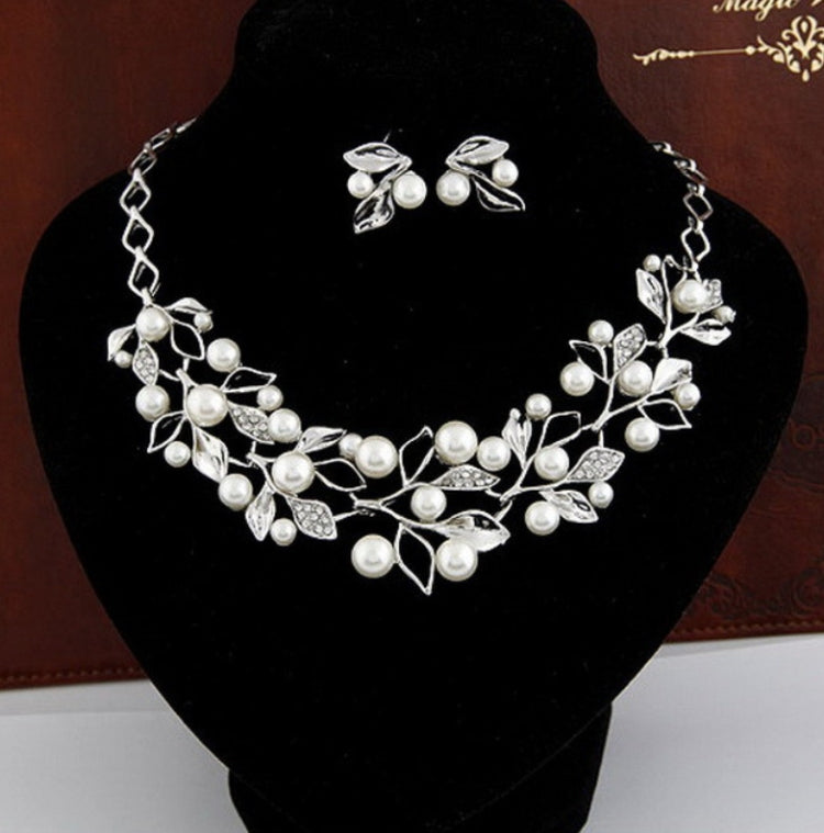 Silver leaf wedding jewelry set with faux pearls, crystal leaf links, necklace and earrings