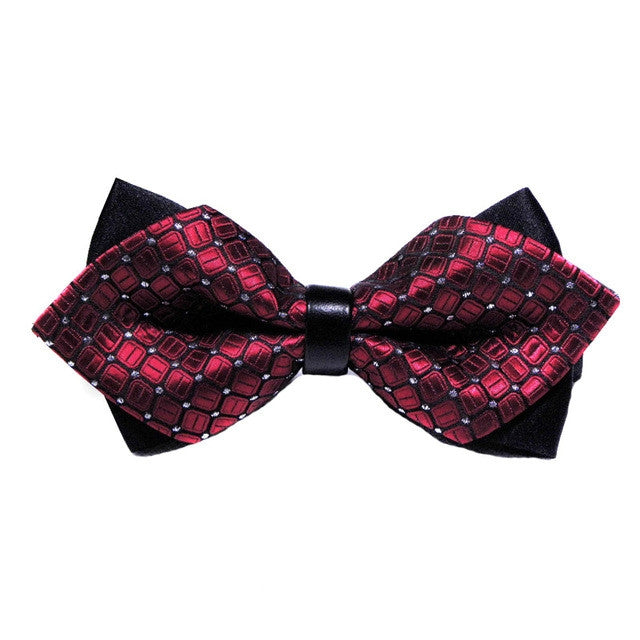 Detachable men's bow tie with red square pattern and black center strap