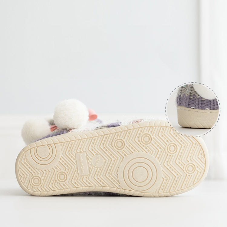 Thick rubber outsole of multicolor home boot slippers, beige tread pattern