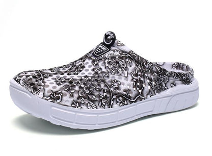 Breathable half slipper shoes in black-and-white floral knit with white sole