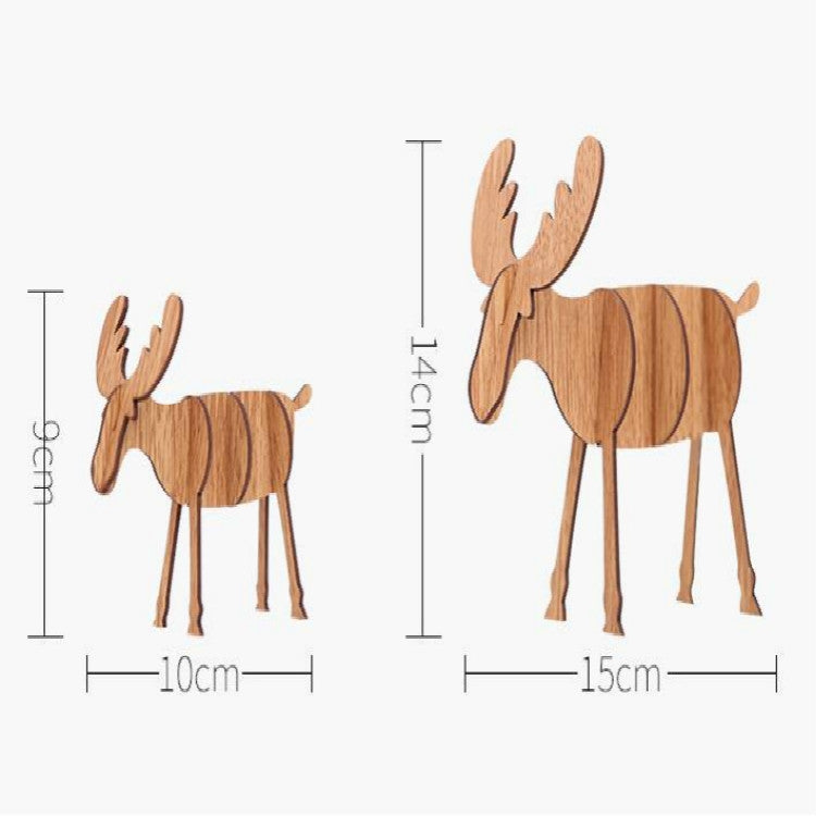 Two wooden elk decorations, light wood, with size measurements (10cm and 14cm)