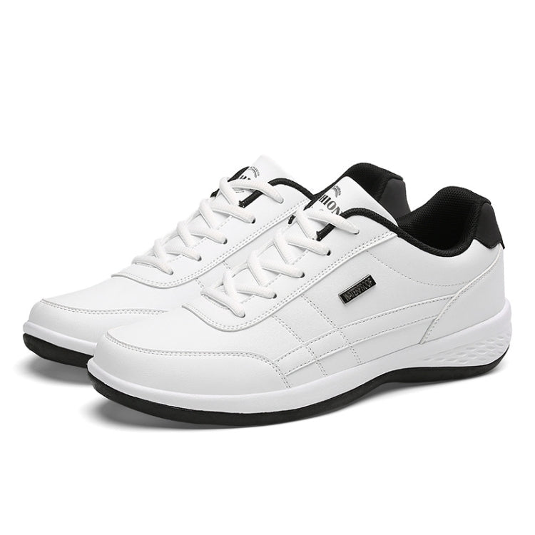 Men's white leather casual sneakers with black collar and lace-up eyelets