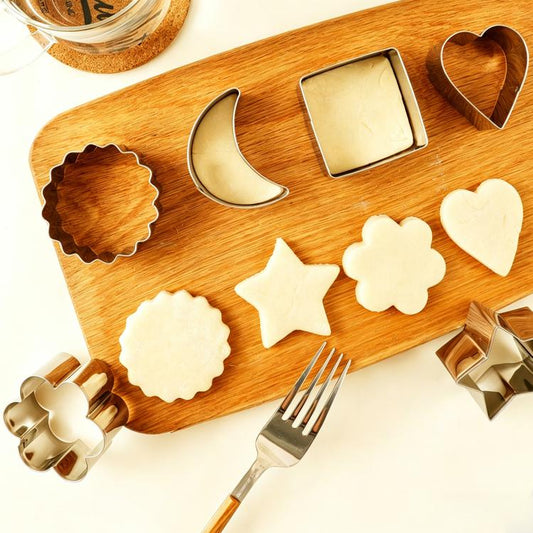 Stainless Steel Cookie Mold Star Moon-Shaped Cookie Cutters, LsCook 6-Piece Set