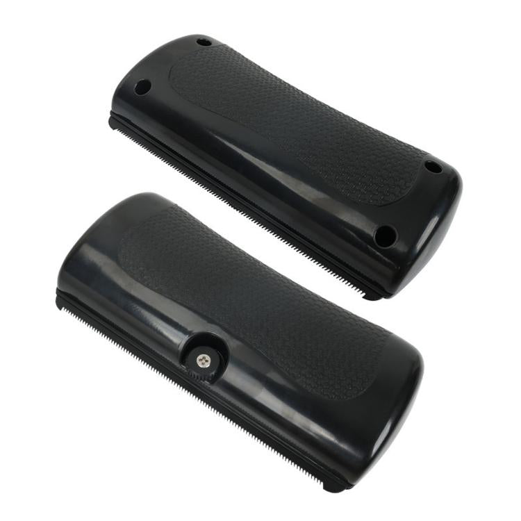HistoTree animal deshedding comb, black double-tooth metal blade heads close-up