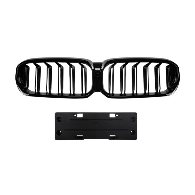 BMW G30/G31 front grille air intake, black dual oval with vertical slats, angled view