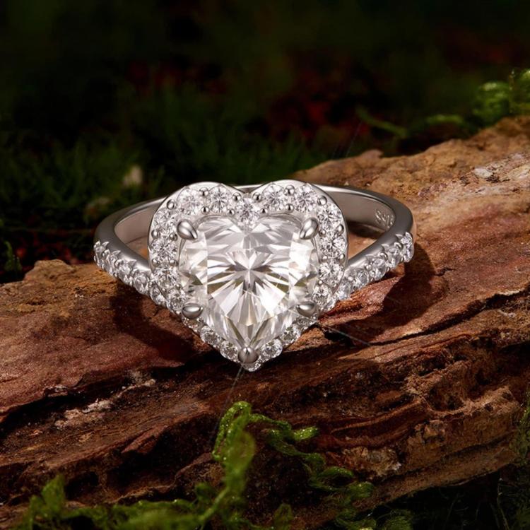 S925 sterling silver heart-shaped moissanite ring with halo and pavé band