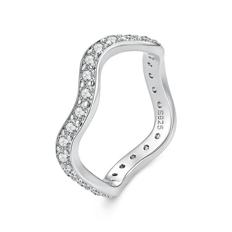 Minimalist S925 Sterling Silver Wave White Gold Plated Moissanite Ring