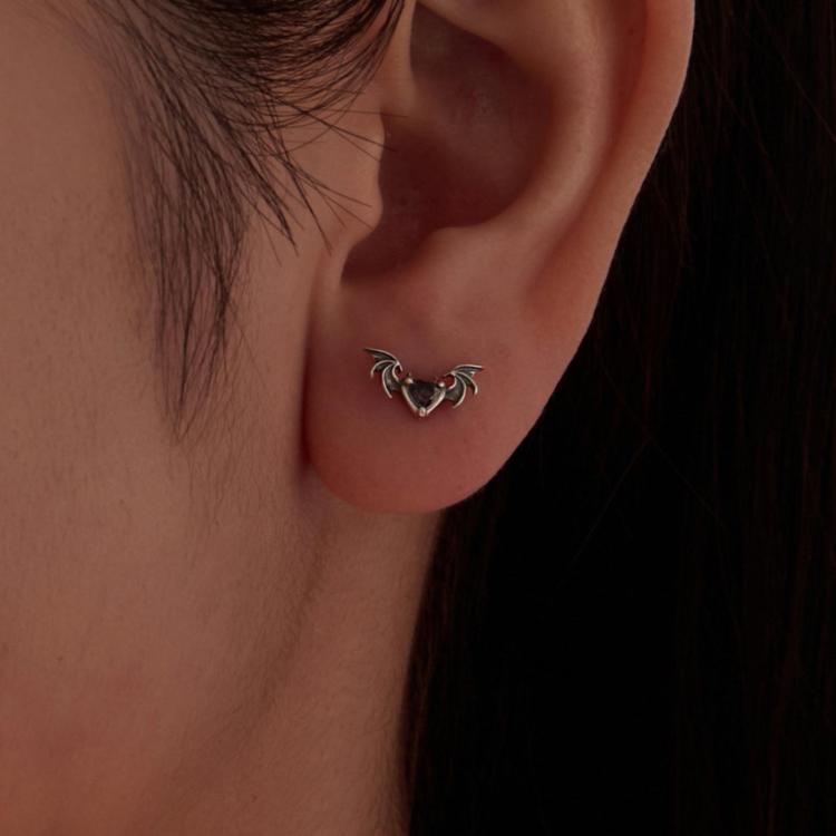 S925 Sterling Silver Oxidized Dark Style Halloween Bat Stud Earrings, SCE2051