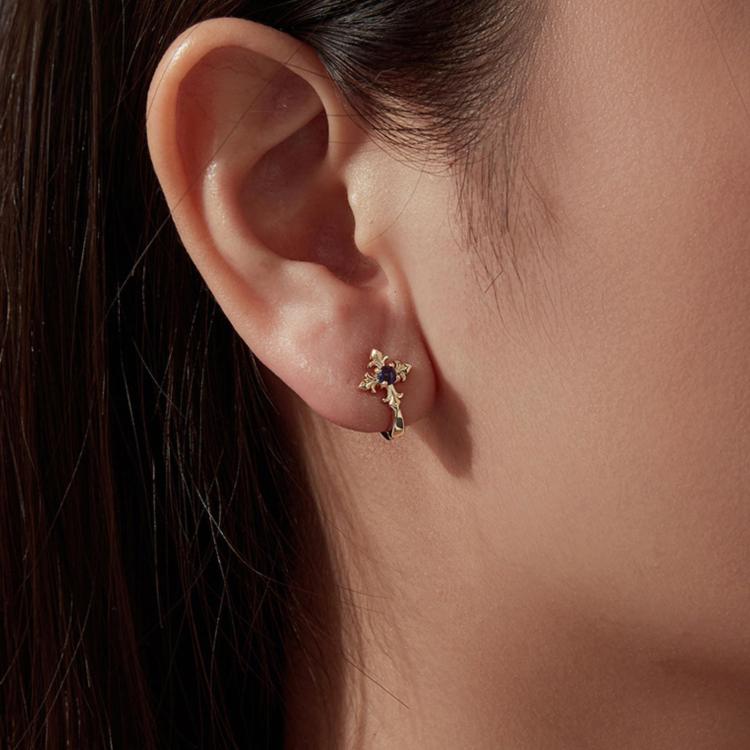 Vintage-style Iris Design S925 Silver Posts With Brass Ear-back Clasps, YIE434
